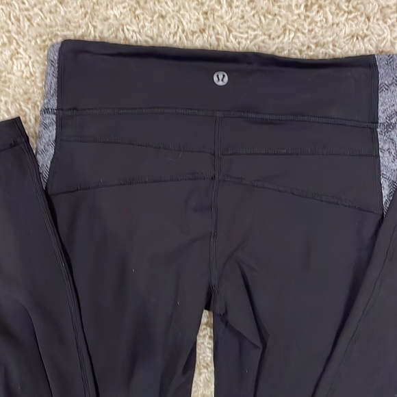 Lululemon CLOSET CLEAN OUT-Leggings size 6 - Picture 5 of 5